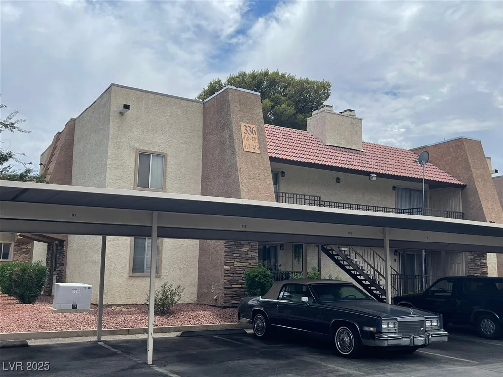 5427 Indian River, Las Vegas, NV 89103
