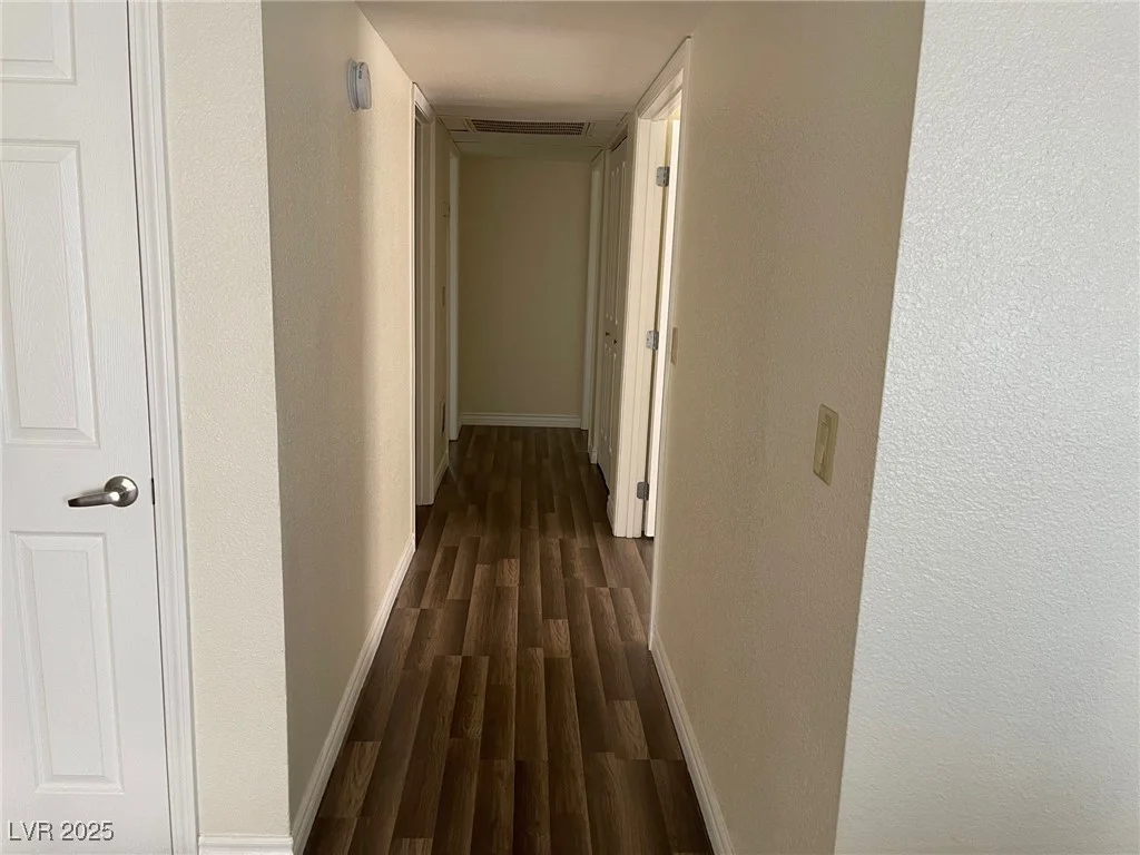 5427 Indian River, Las Vegas, NV 89103