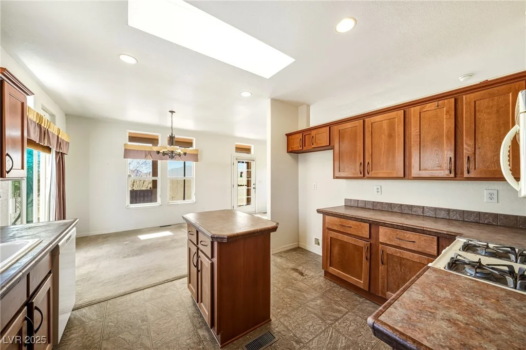 930 Weiss, Amargosa Valley, NV 89020
