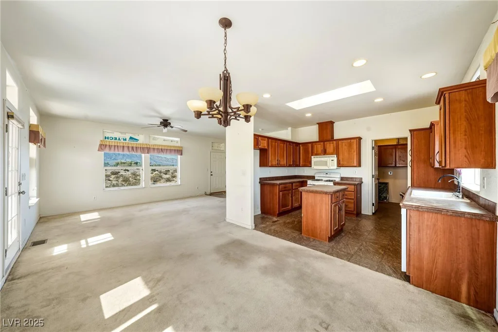 930 Weiss, Amargosa Valley, NV 89020