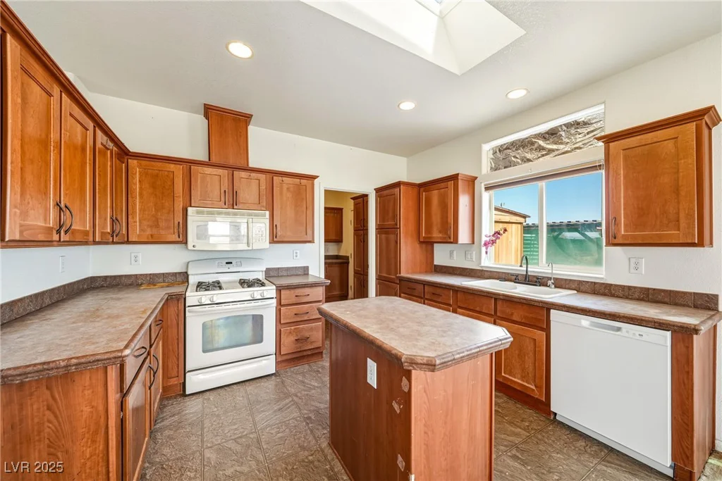 930 Weiss, Amargosa Valley, NV 89020