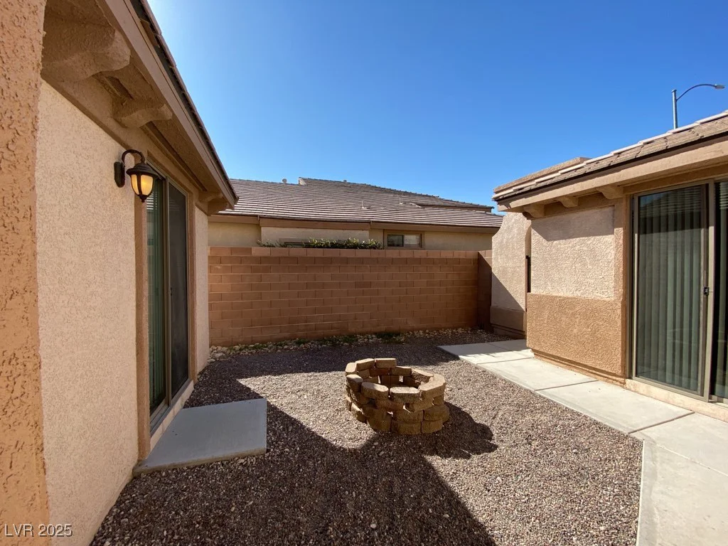 3809 Bracebridge Falls, North Las Vegas, NV 89085