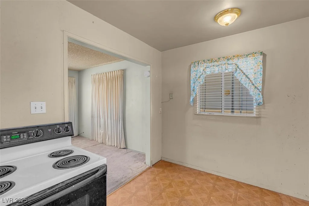 32 Mallory, Henderson, NV 89015