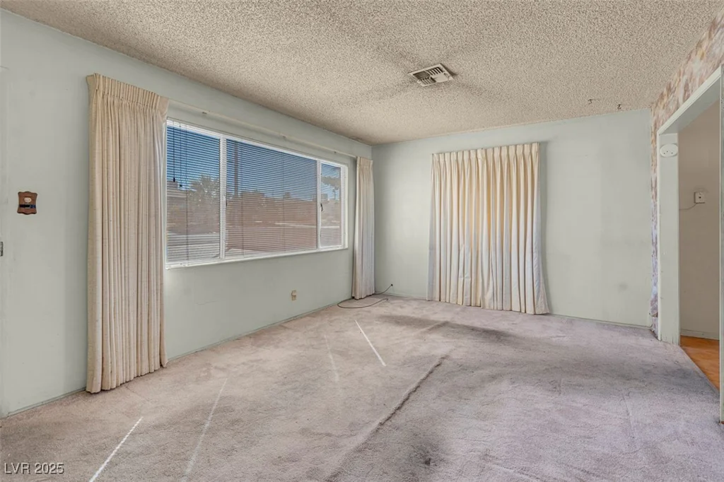 32 Mallory, Henderson, NV 89015