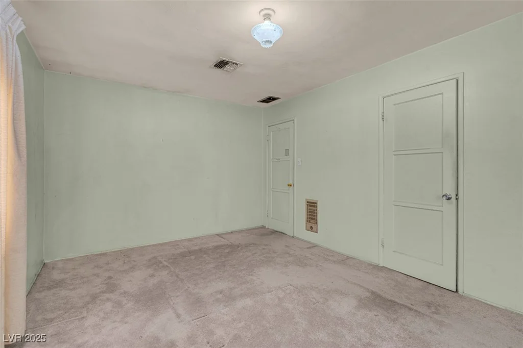 32 Mallory, Henderson, NV 89015