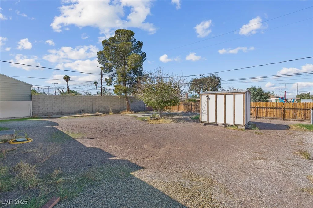 32 Mallory, Henderson, NV 89015