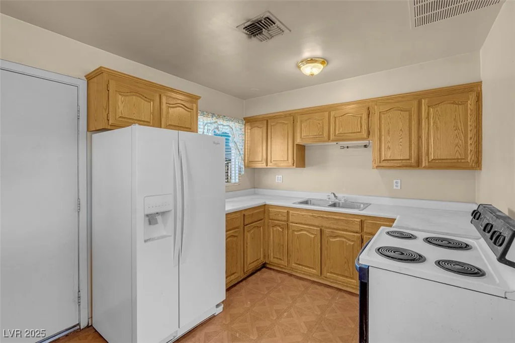 32 Mallory, Henderson, NV 89015