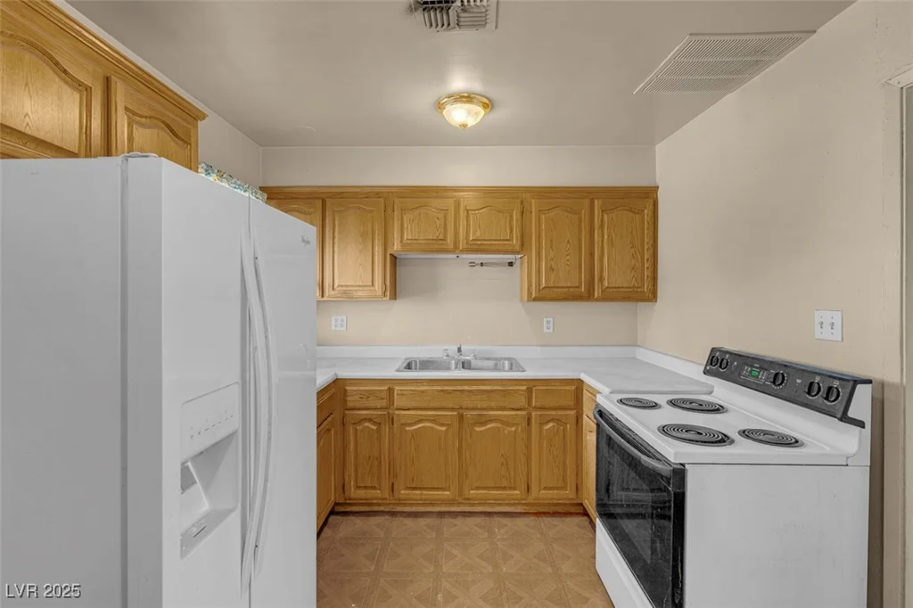 32 Mallory, Henderson, NV 89015
