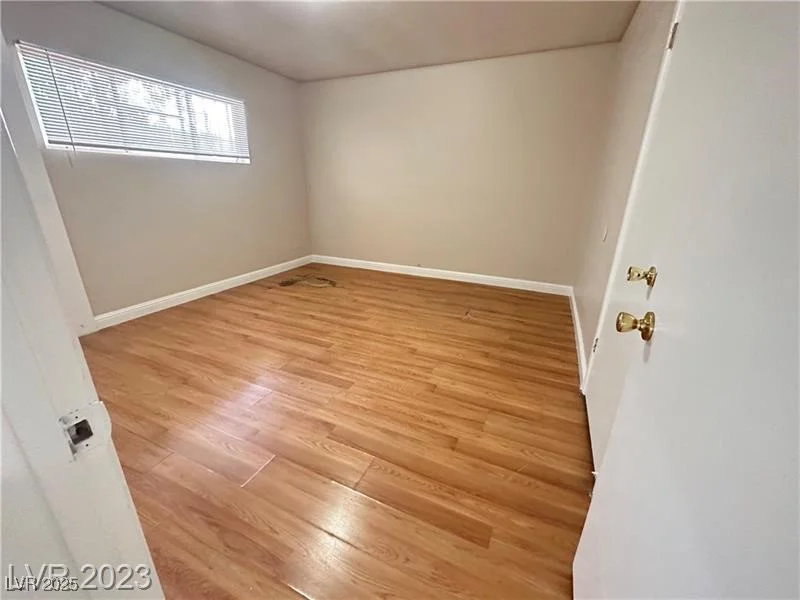 2013 Bracken, Las Vegas, NV 89104