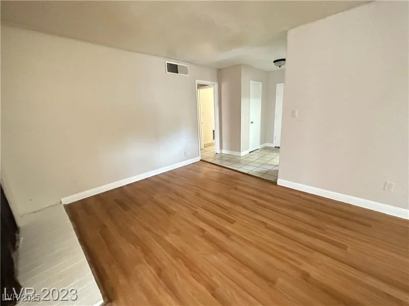 2013 Bracken, Las Vegas, NV 89104