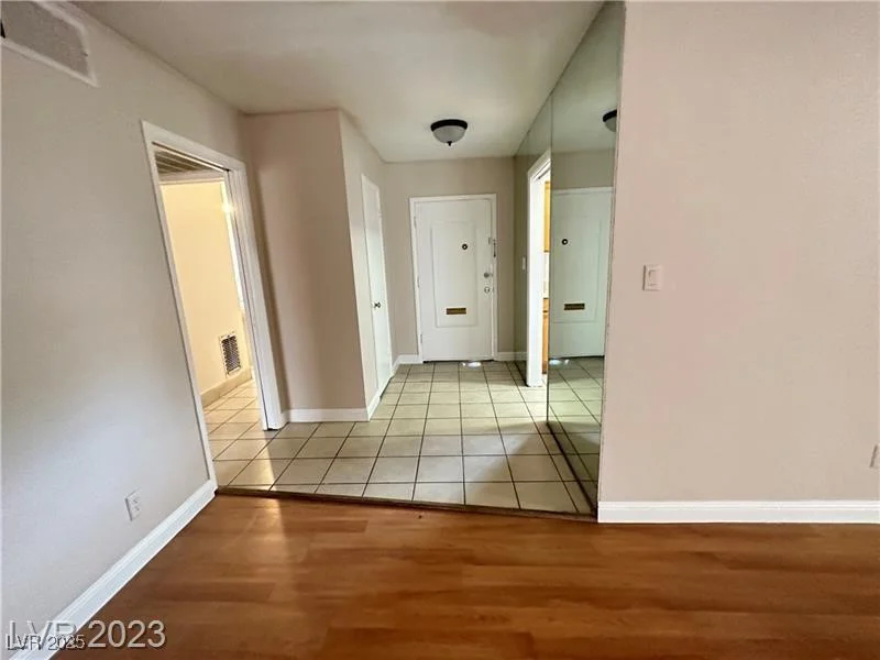 2013 Bracken, Las Vegas, NV 89104