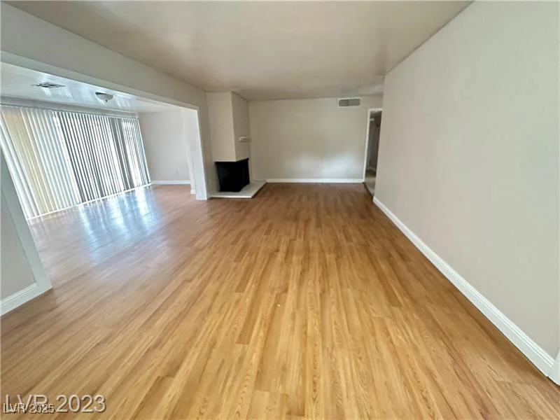 2013 Bracken, Las Vegas, NV 89104