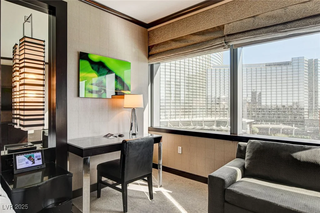 2600 Harmon, Las Vegas, NV 89158