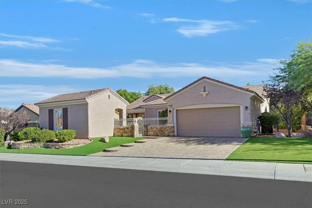 2164 Sawtooth Mountain, Henderson, NV 89044