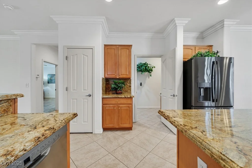 2164 Sawtooth Mountain, Henderson, NV 89044