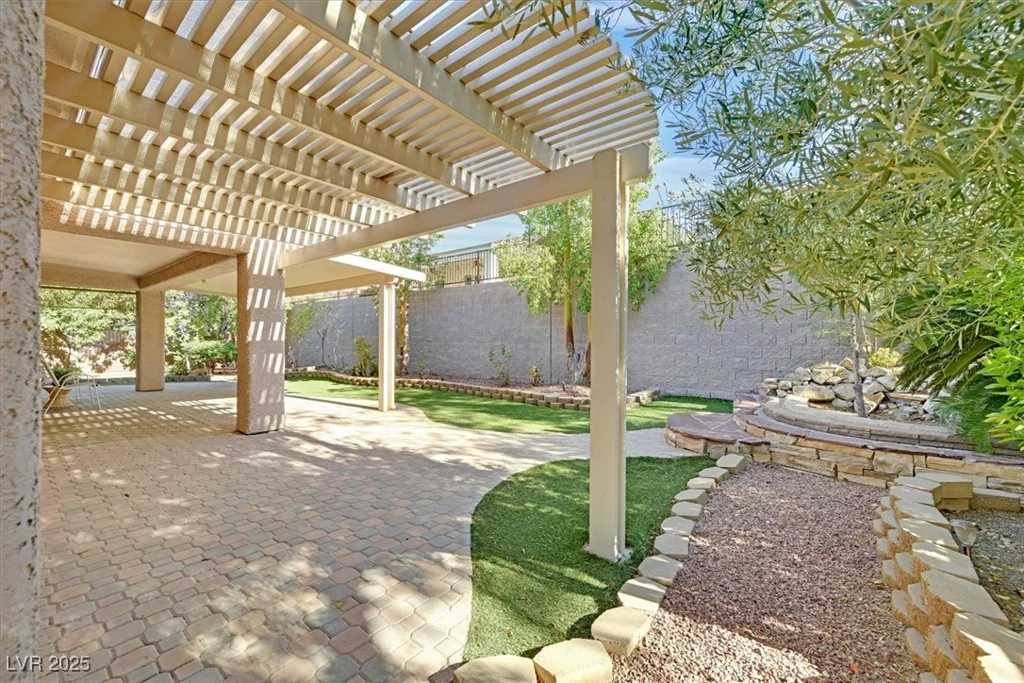 2164 Sawtooth Mountain, Henderson, NV 89044