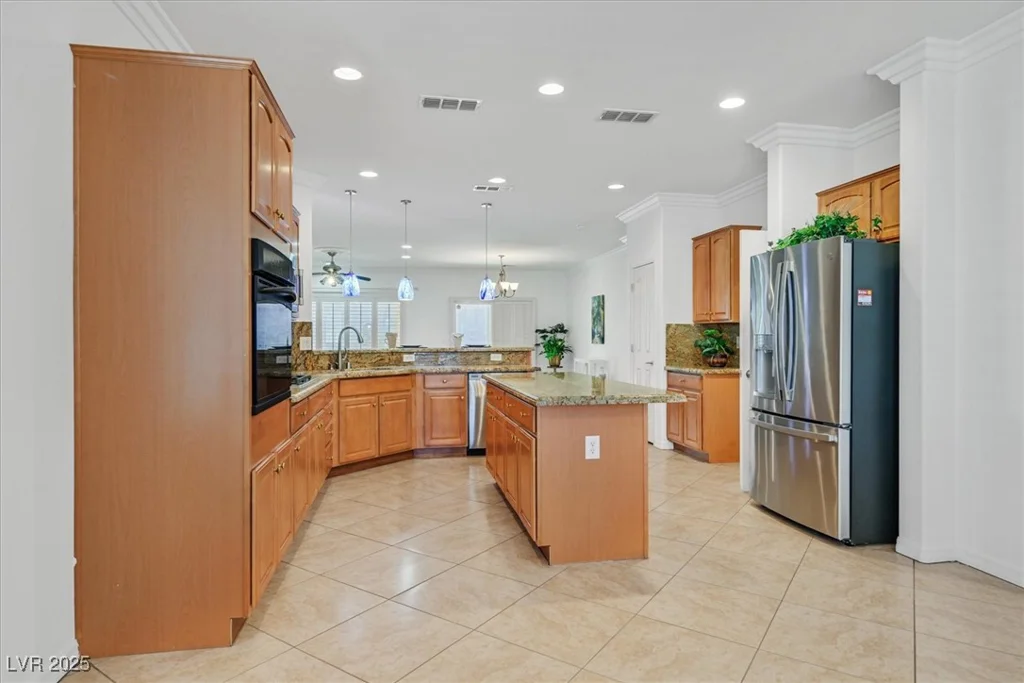 2164 Sawtooth Mountain, Henderson, NV 89044