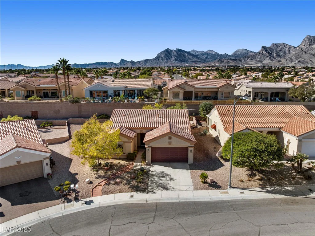 2009 Emery, Las Vegas, NV 89134