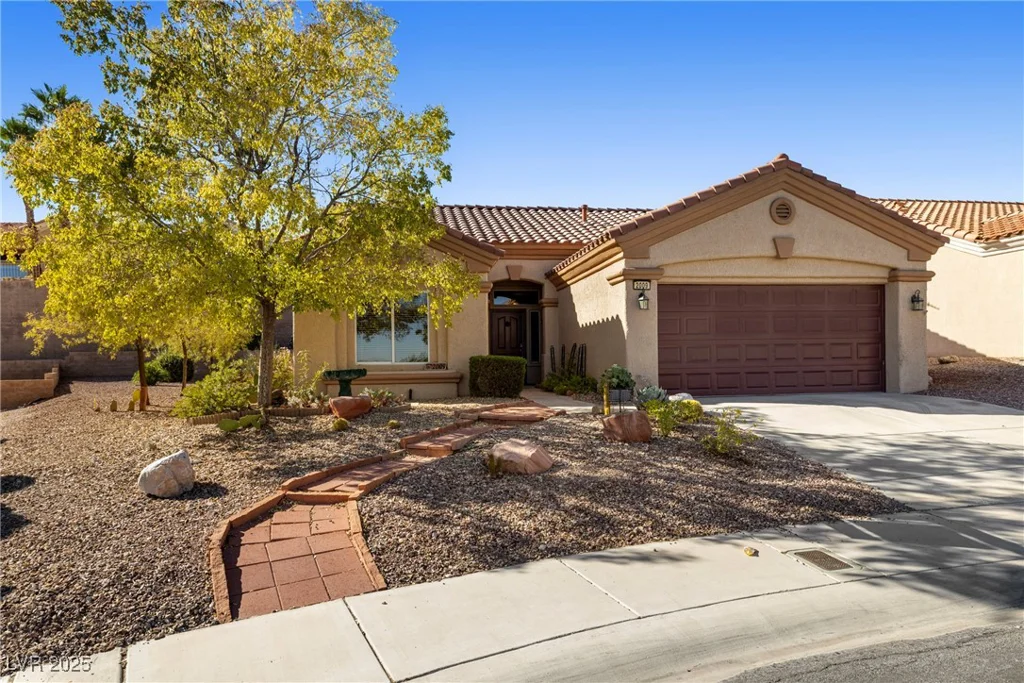 2009 Emery, Las Vegas, NV 89134