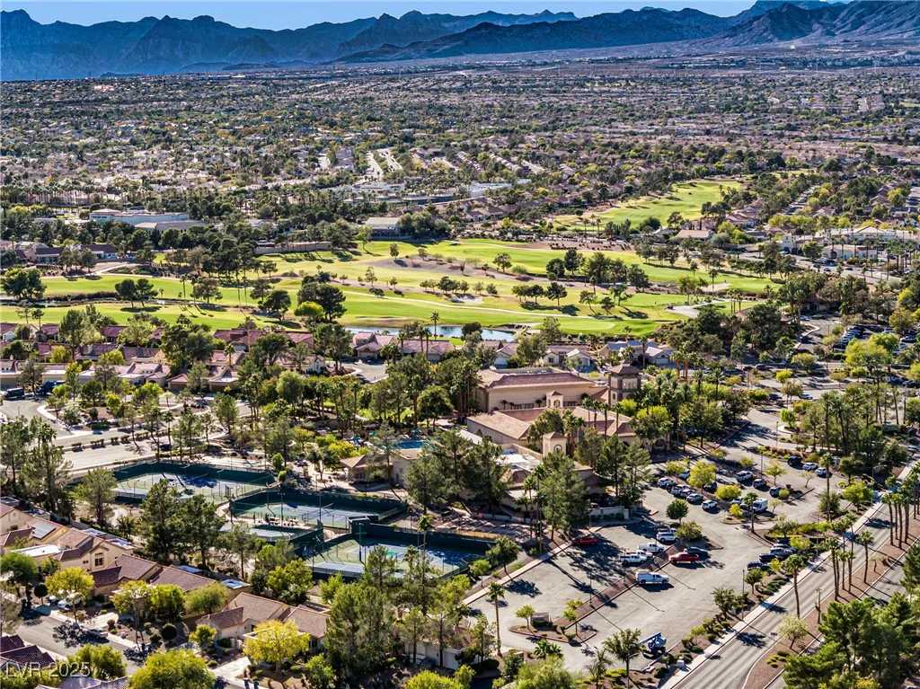 2009 Emery, Las Vegas, NV 89134