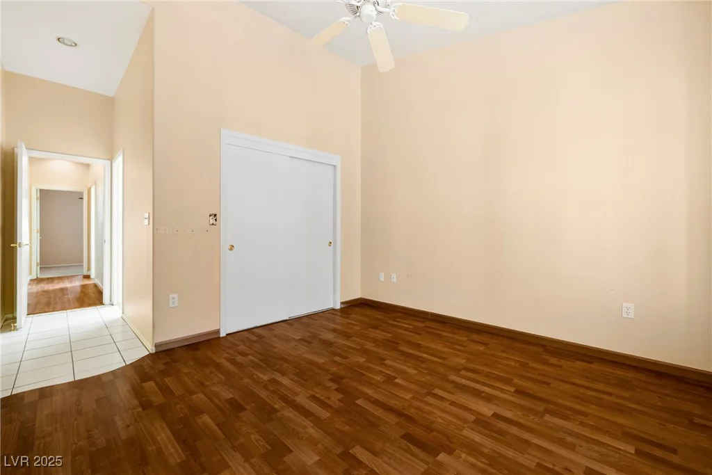 2009 Emery, Las Vegas, NV 89134