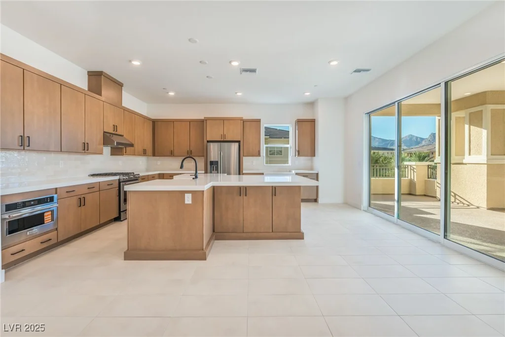 9132 Las Manaitas, Las Vegas, NV 89144
