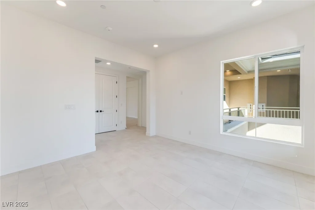 9132 Las Manaitas, Las Vegas, NV 89144