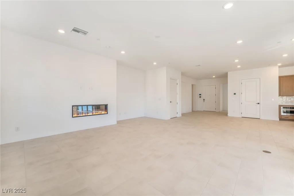 9132 Las Manaitas, Las Vegas, NV 89144