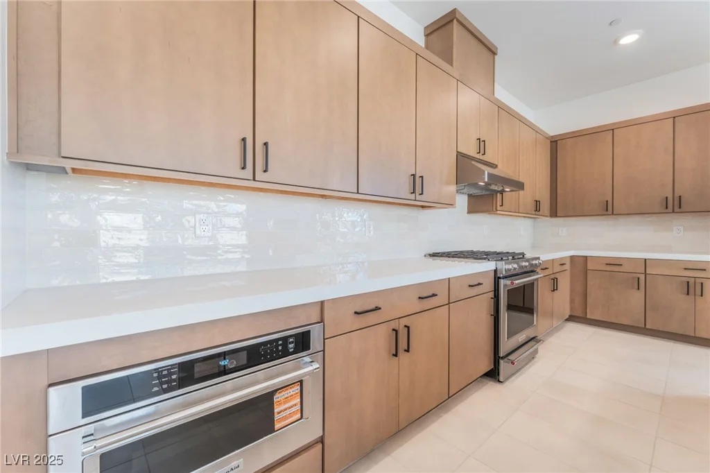 9132 Las Manaitas, Las Vegas, NV 89144