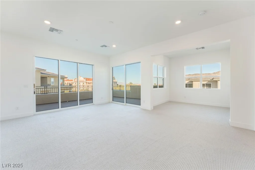 9132 Las Manaitas, Las Vegas, NV 89144