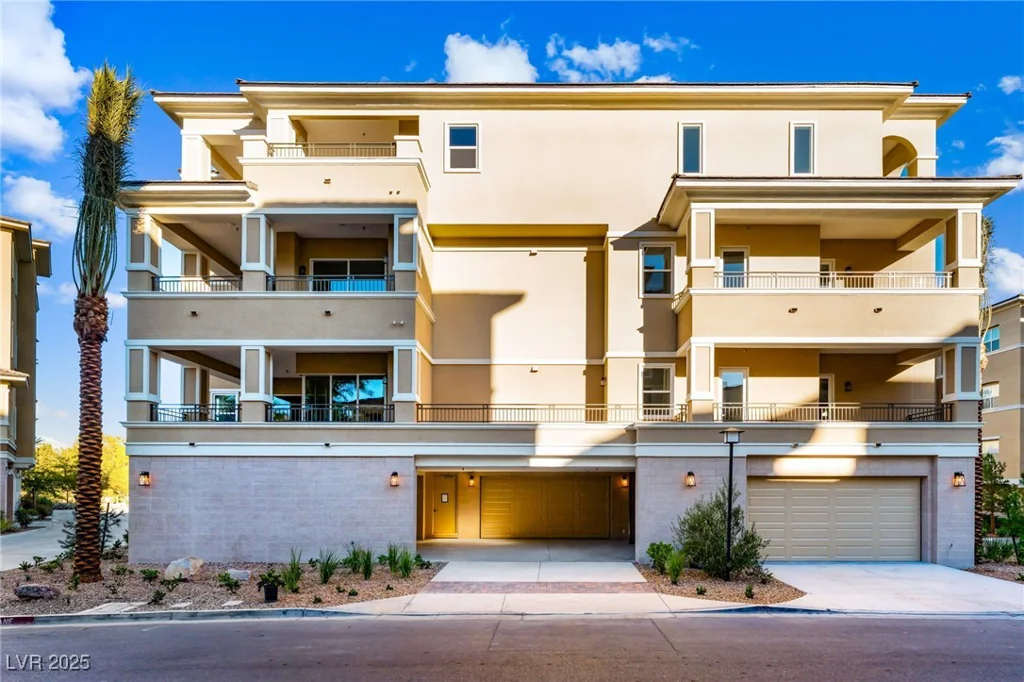 9132 Las Manaitas, Las Vegas, NV 89144