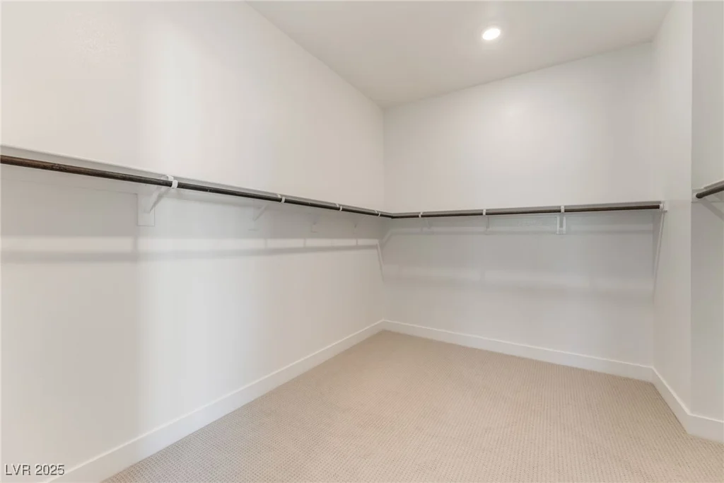 9132 Las Manaitas, Las Vegas, NV 89144