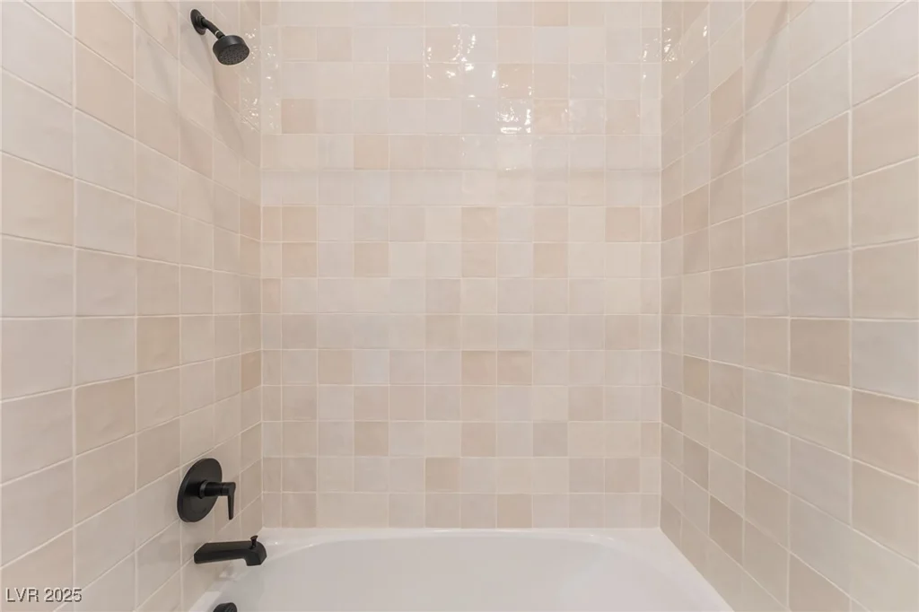 9132 Las Manaitas, Las Vegas, NV 89144