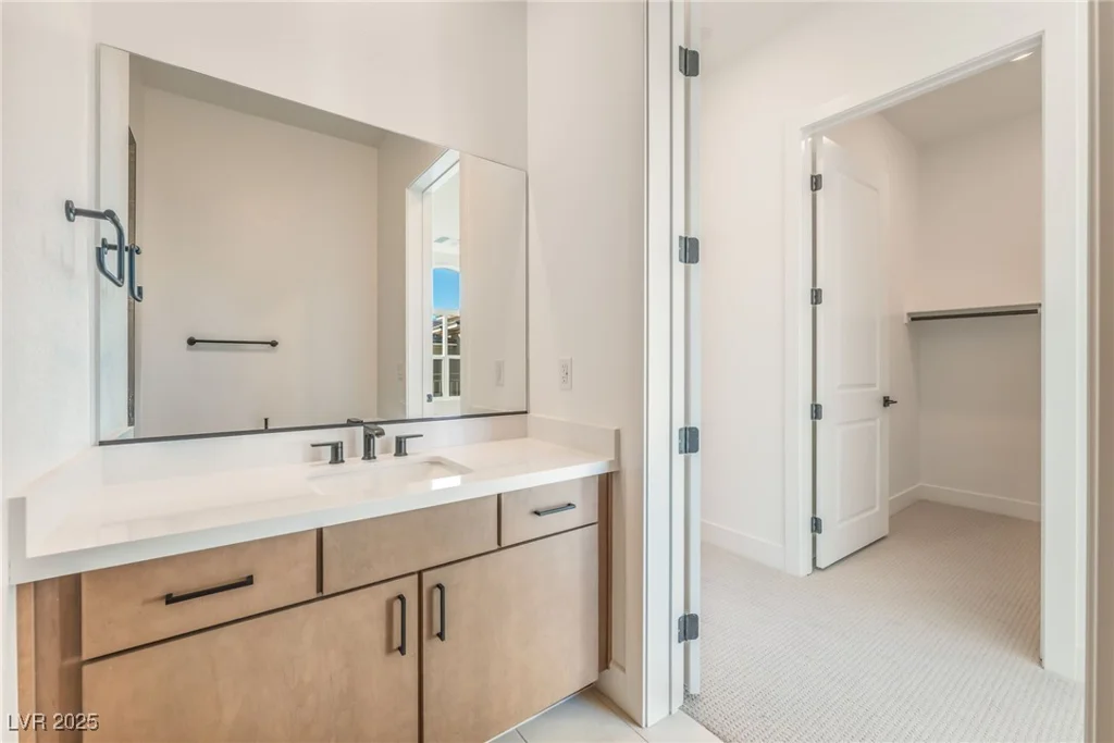 9132 Las Manaitas, Las Vegas, NV 89144