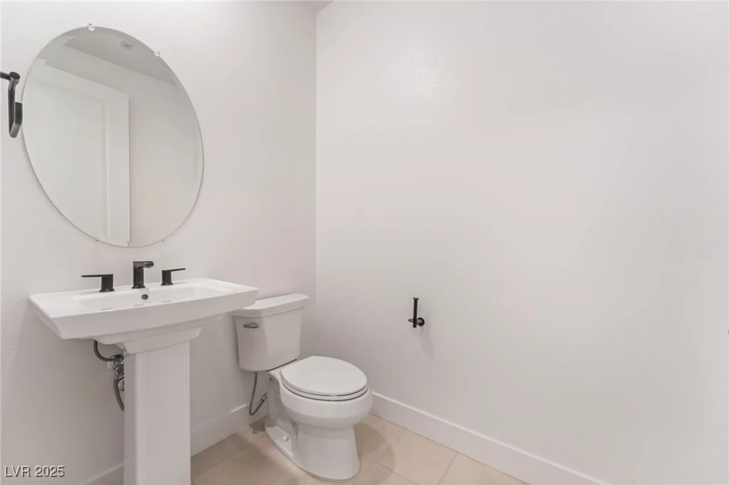 9132 Las Manaitas, Las Vegas, NV 89144