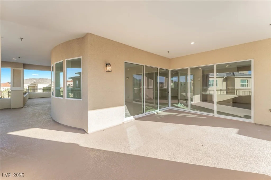 9132 Las Manaitas, Las Vegas, NV 89144