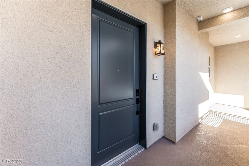9132 Las Manaitas, Las Vegas, NV 89144