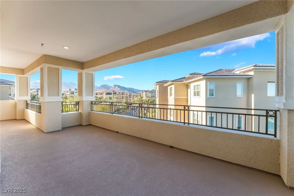9132 Las Manaitas, Las Vegas, NV 89144