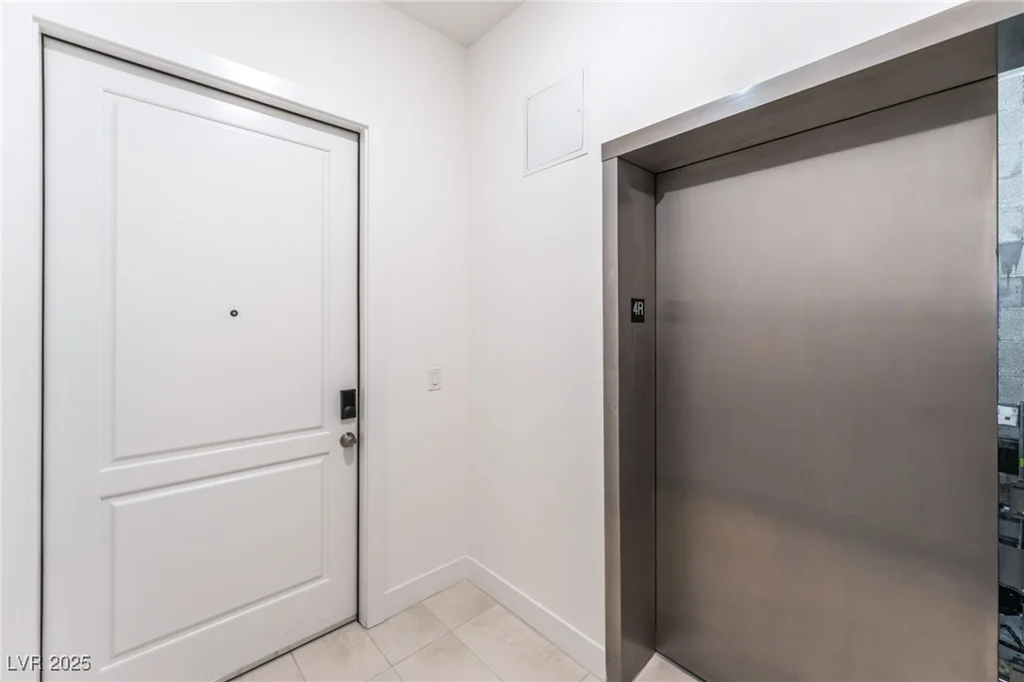 9132 Las Manaitas, Las Vegas, NV 89144