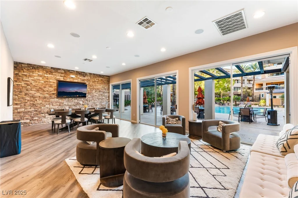 9132 Las Manaitas, Las Vegas, NV 89144