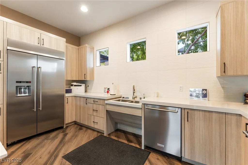 9132 Las Manaitas, Las Vegas, NV 89144