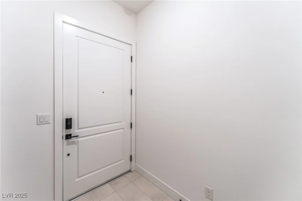 9132 Las Manaitas, Las Vegas, NV 89144