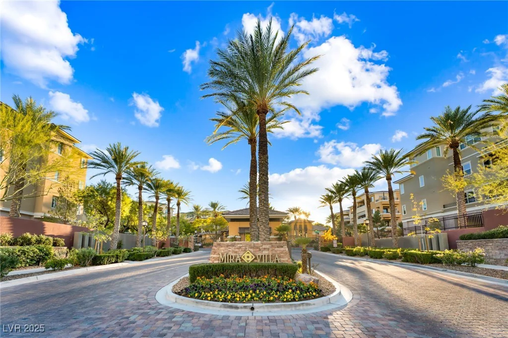 9132 Las Manaitas, Las Vegas, NV 89144