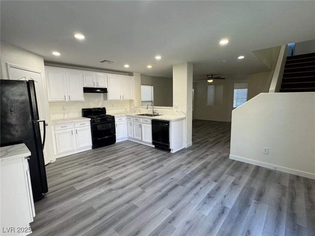 11920 Snow Bank, Las Vegas, NV 89183