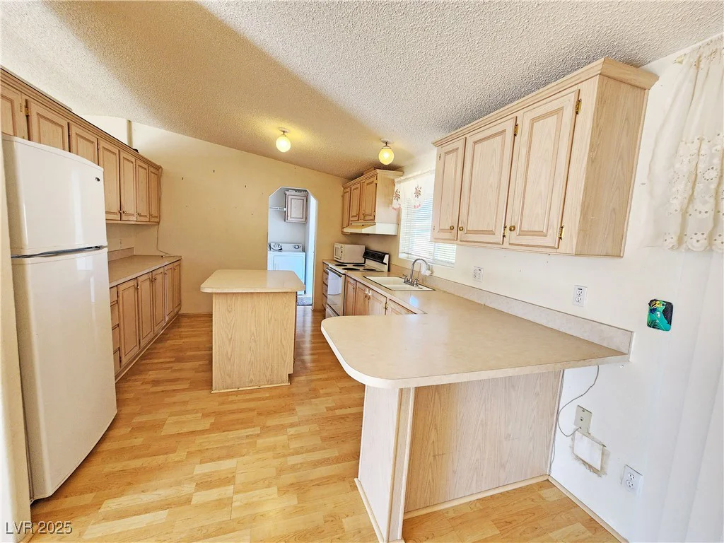 1610 Manse, Pahrump, NV 89048
