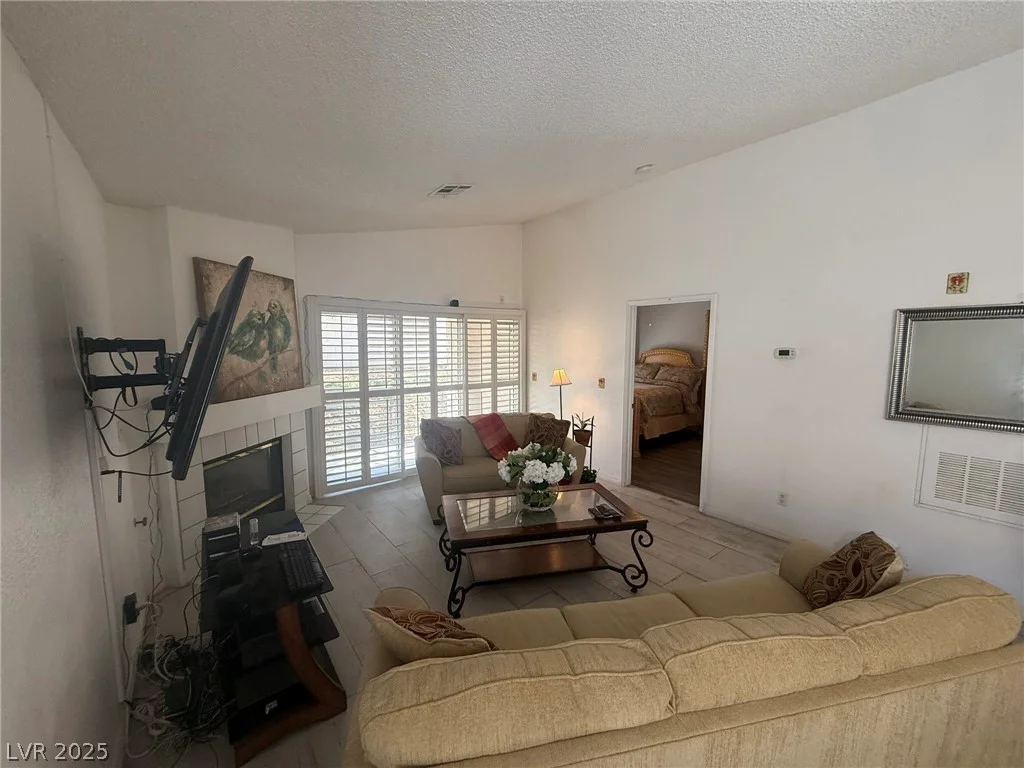 557 Yacht Harbor, Las Vegas, NV 89145