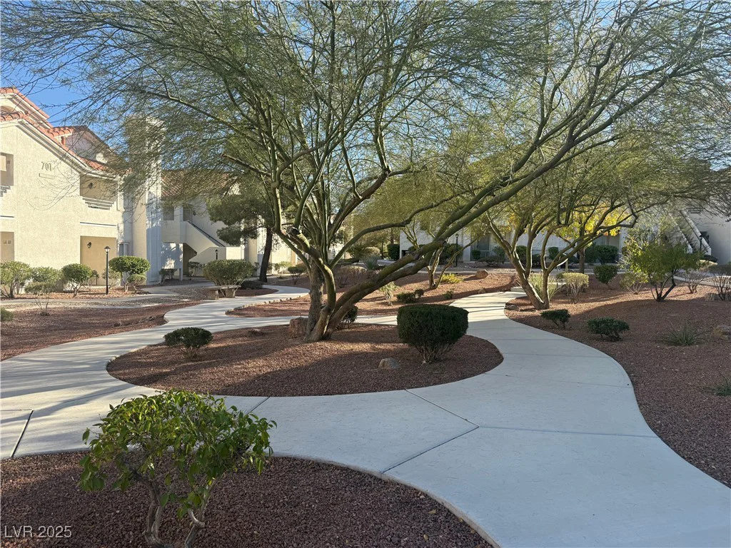 557 Yacht Harbor, Las Vegas, NV 89145