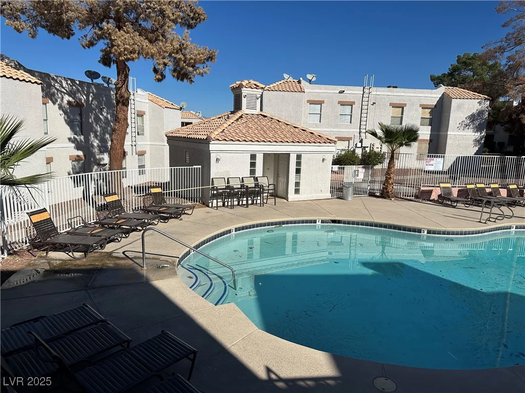 6800 Lake Mead, Las Vegas, NV 89156