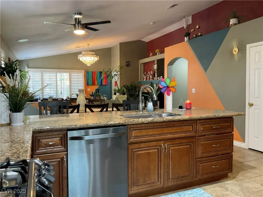 1800 Quail Point, Las Vegas, NV 89117