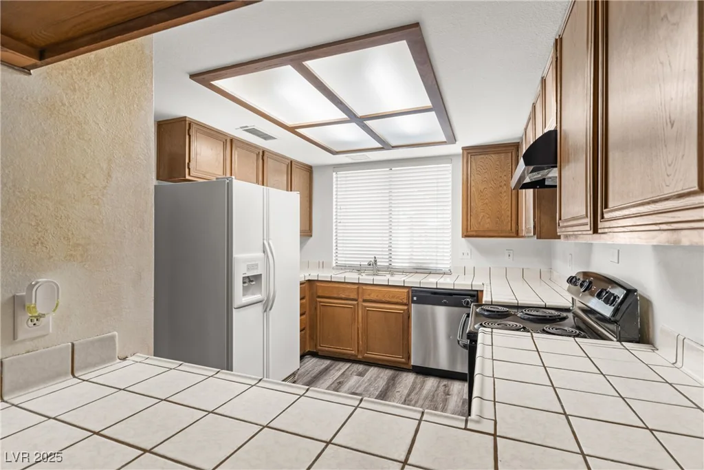 4533 Madreperla, Las Vegas, NV 89121